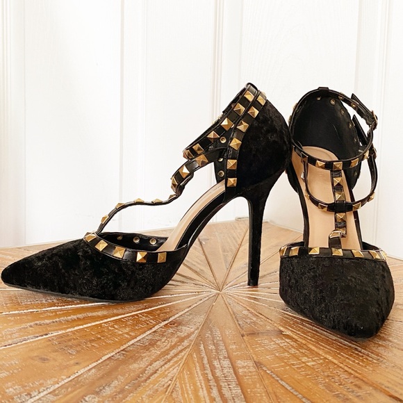 Size 10 EUC Wild Diva Studded Heels With Ankle Straps - Picture 7 of 11